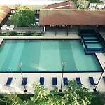 Volanro Resort